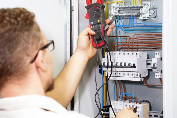 Dépannage d’urgence de plomberie, d'électricité et de chauffage Bernay
